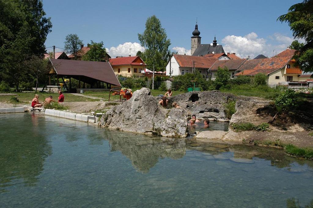Appartamento Privát Erika Liptovský Ján Esterno foto